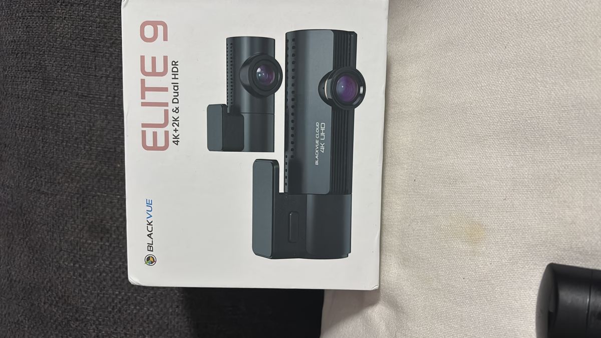 Dashcam installed alongside the interior mirror housing