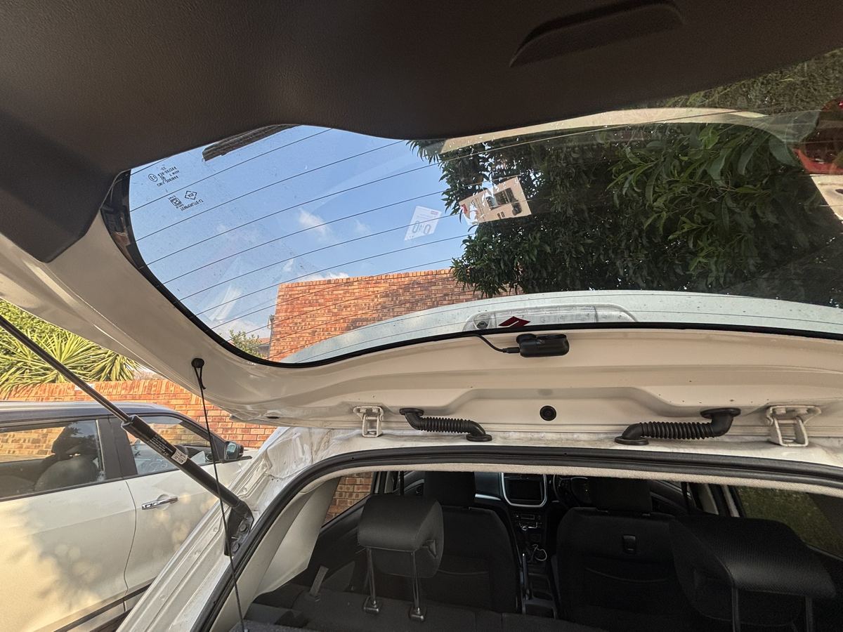 Professional dashcam installation in an SUV